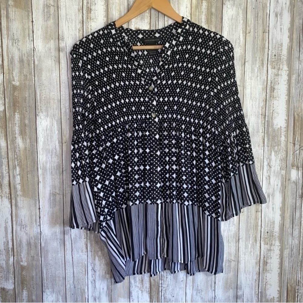 Investments Black & White Mixed Media Stretch Button Down